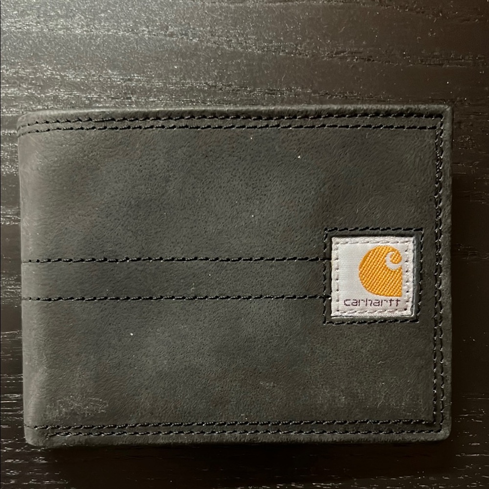 Carhartt Men's Casual Saddle Leather Wallet